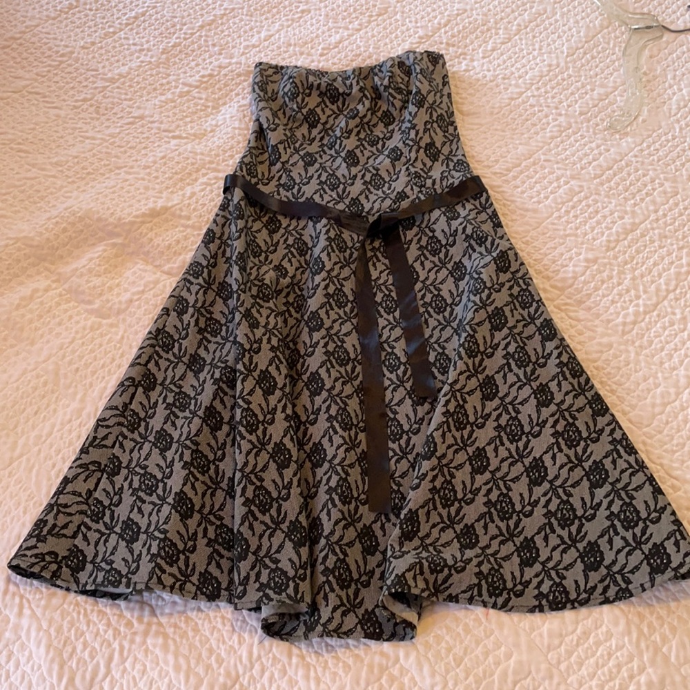 3/$15🌟LAST CHANCE Vintage Charlotte Russe dress